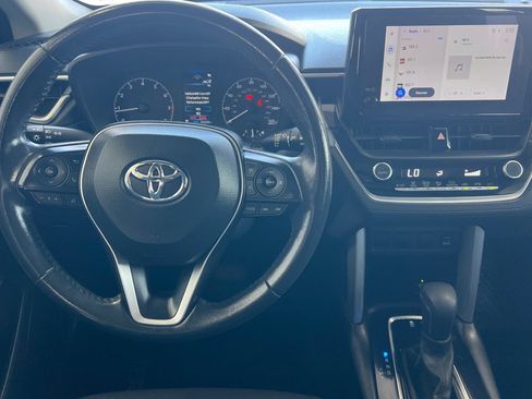 Certified 2023 Toyota Corolla Cross LE w/ Moonroof Package AWD/4WD image 11