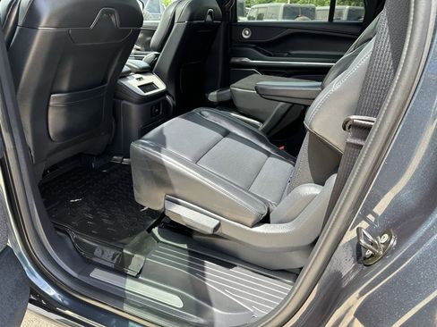 Used 2025 Lincoln Navigator L Reserve w/ Jet Appearance Package AWD/4WD image 20
