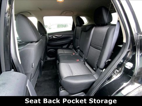 Used 2018 Nissan Rogue SV image 27