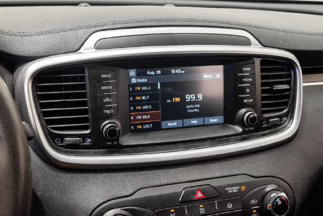 Used 2020 Kia Sorento AWD V6 image 18