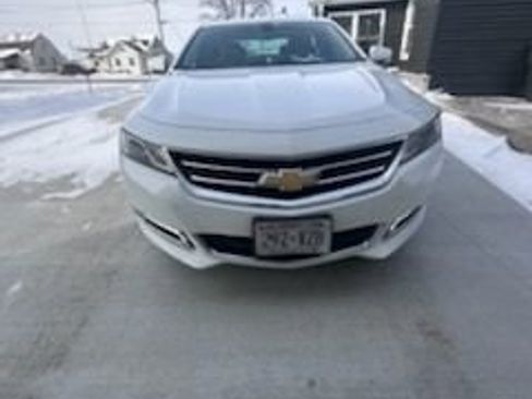 Used 2019 Chevrolet Impala LT image 2
