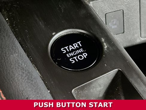 Certified 2025 Nissan Kicks SR image 12