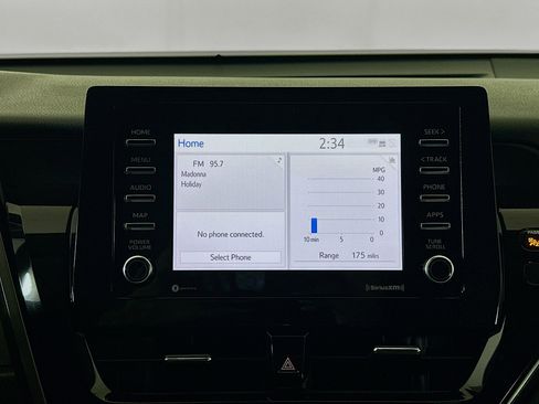 Used 2022 Toyota Camry SE image 21