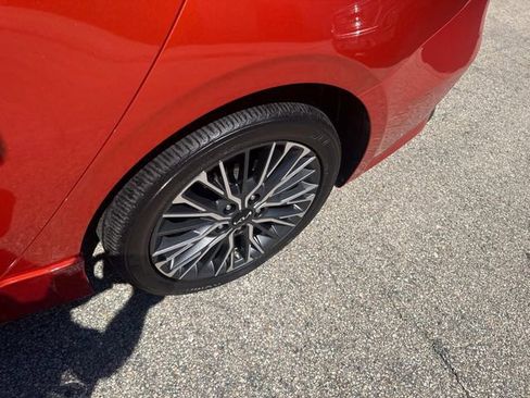 Used 2023 Kia Forte GT-Line w/ GT-Line Premium Package image 14