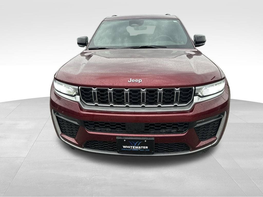 Used 2026 Jeep Grand Cherokee Limited AWD/4WD image 8