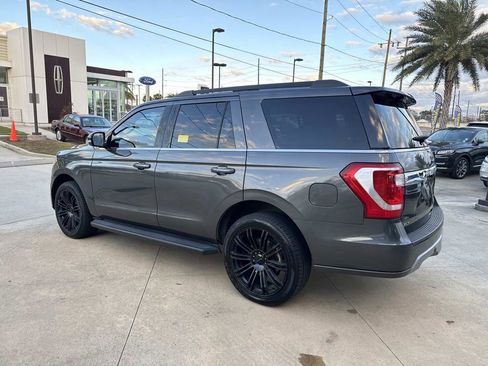 Used 2020 Ford Expedition XLT image 6