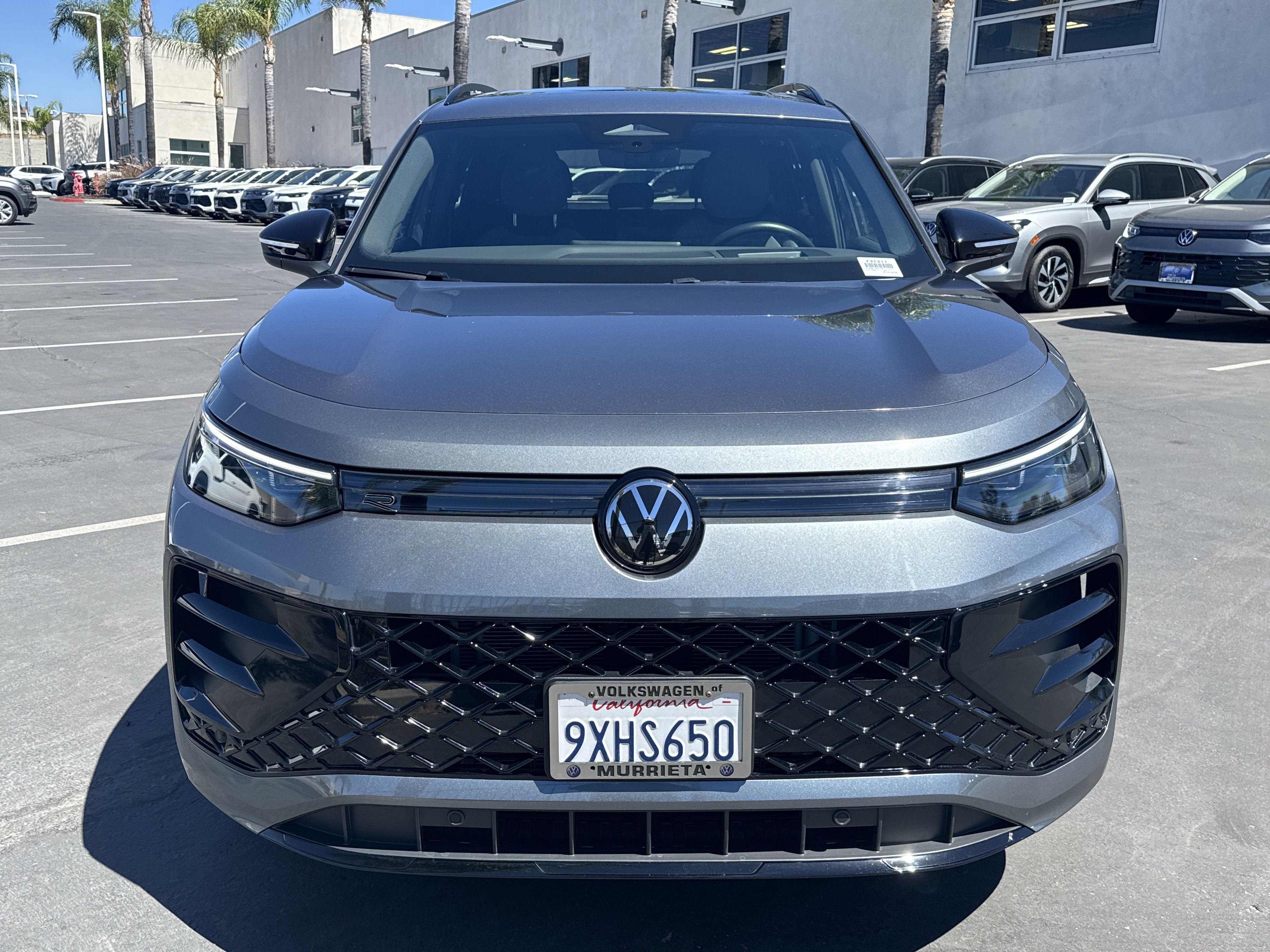 Used 2026 Volkswagen Tiguan SE R-Line FWD image 3