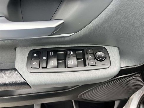 Used 2020 RAM 1500 Big Horn image 12