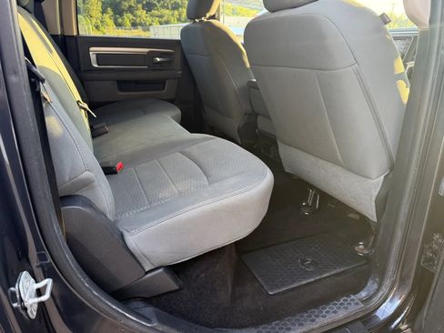 Used 2014 RAM 2500 SLT AWD/4WD image 16