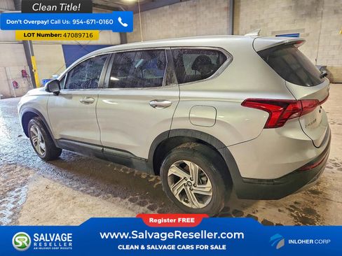 Used 2023 Hyundai Santa Fe SE image 3
