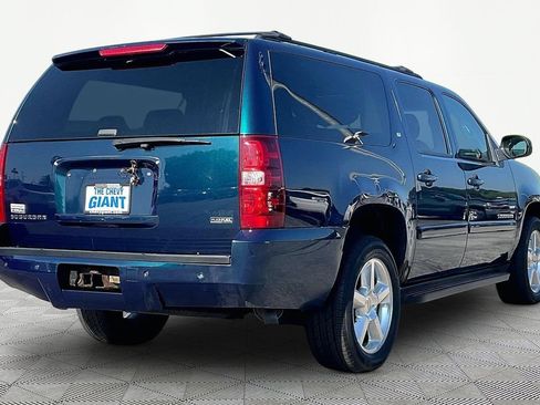 Used 2007 Chevrolet Suburban LT AWD/4WD image 6