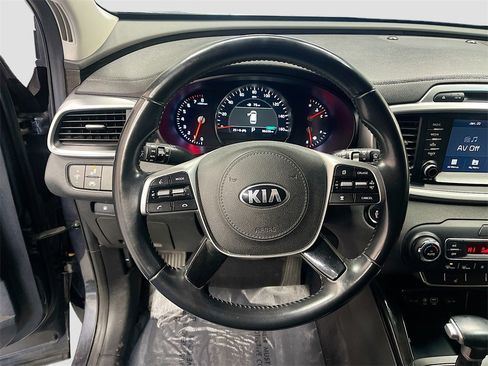 Used 2019 Kia Sorento EX image 11