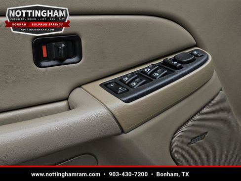 Used 2004 Chevrolet Silverado 2500 LS w/ Heavy-Duty Power Package AWD/4WD image 24