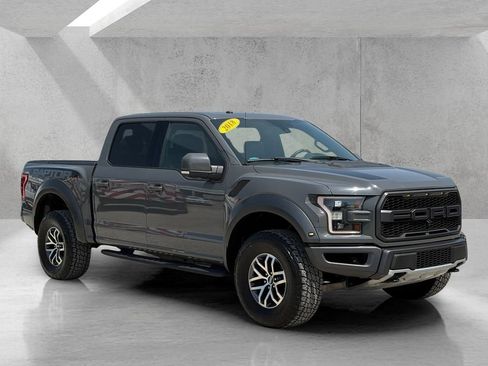 Used 2018 Ford F150 Raptor w/ Equipment Group 802A Luxury AWD/4WD image 3