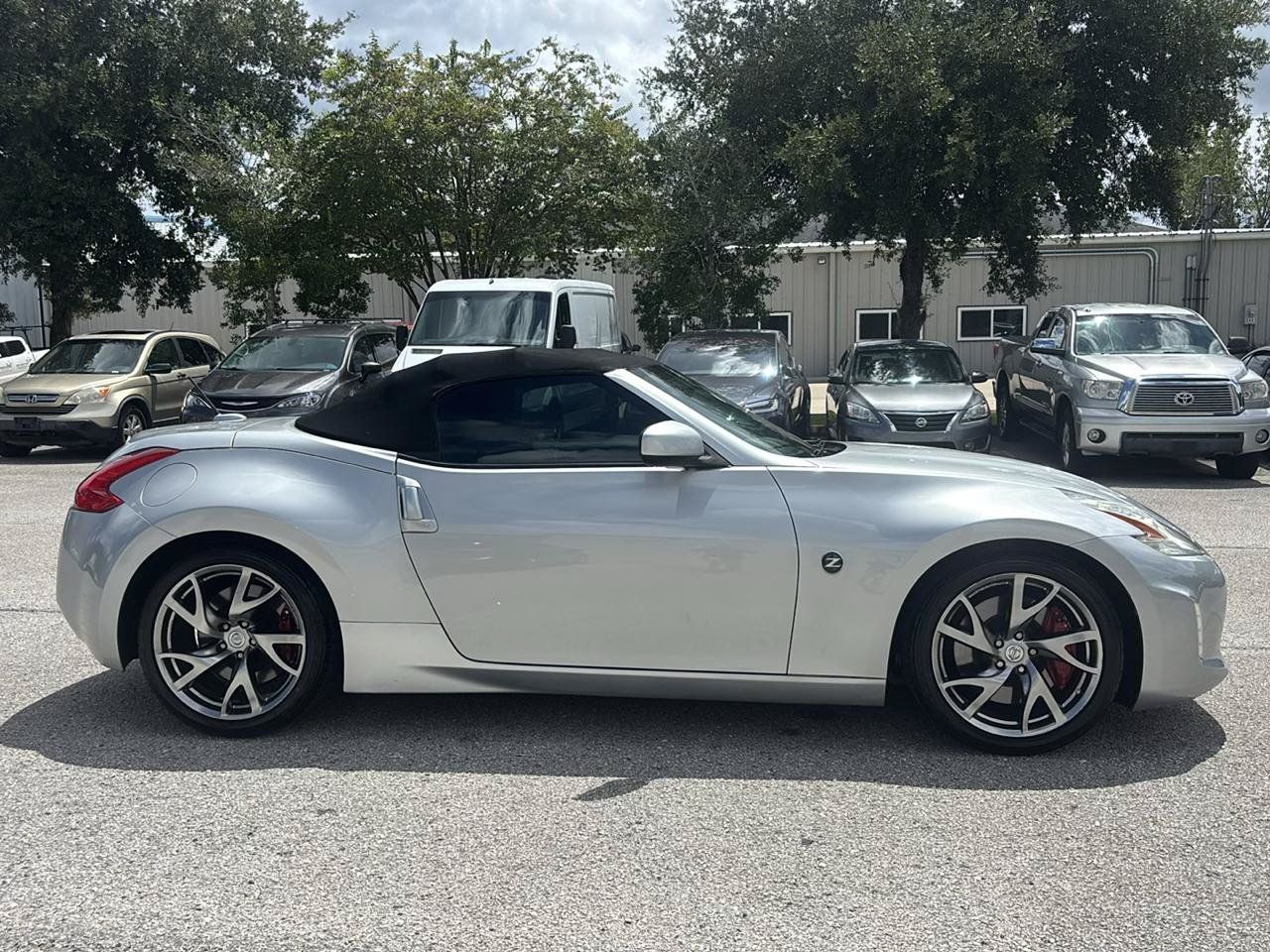 Used 2013 Nissan 370Z Touring w/ Sport Pkg RWD image 5