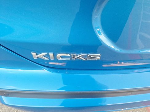 Used 2022 Nissan Kicks SR image 13