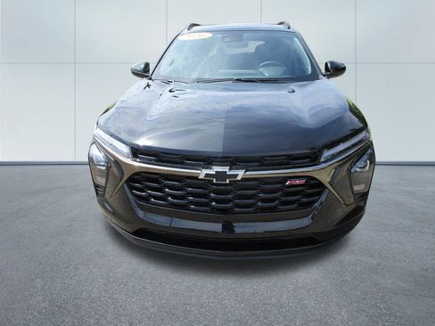 New 2026 Chevrolet Trax RS w/ Sunroof Package image 4