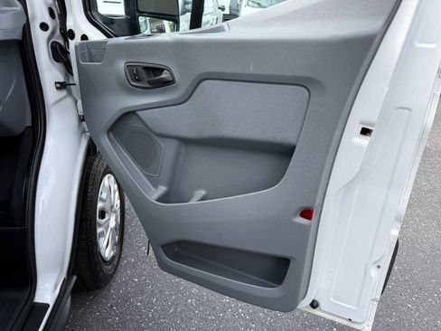 Used 2015 Ford Transit 250 138 w/ Interior Upgrade Package RWD image 27