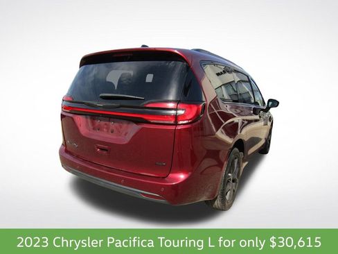 Used 2023 Chrysler Pacifica Touring-L w/ S Appearance Package AWD/4WD image 6