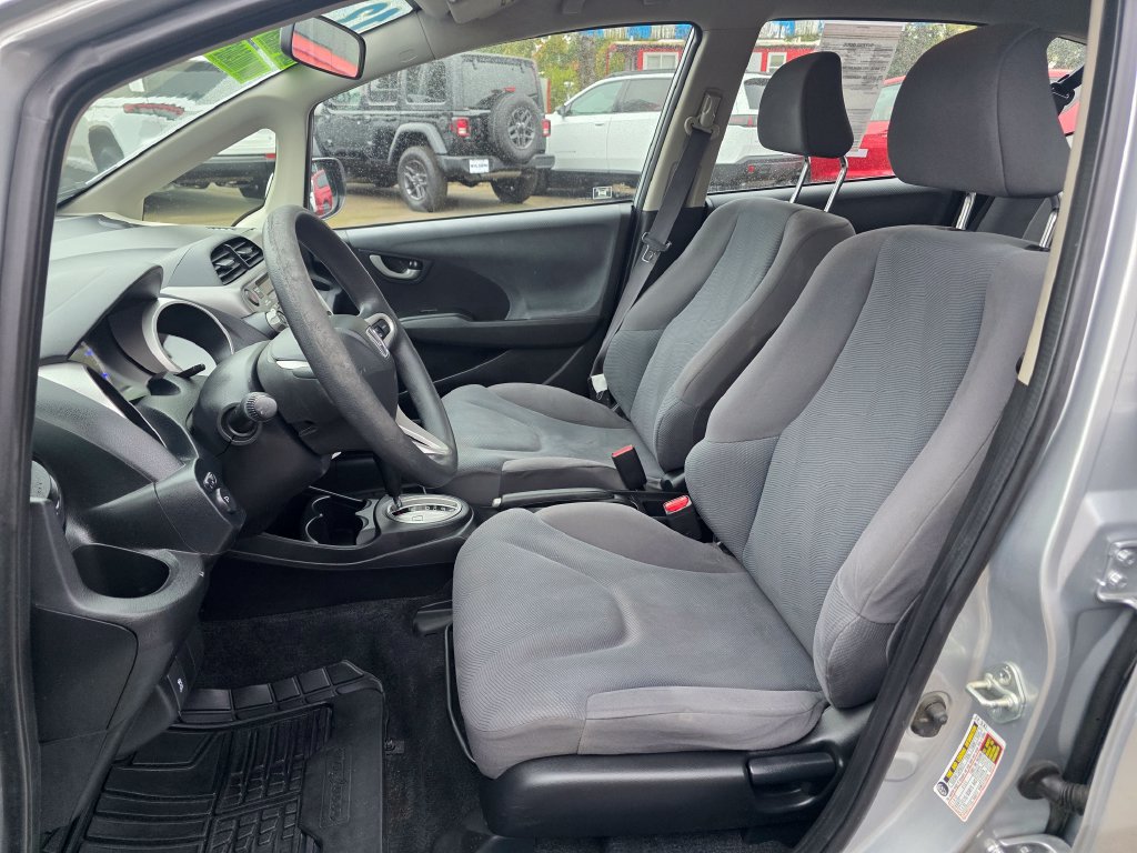 Used 2013 Honda Fit image 4