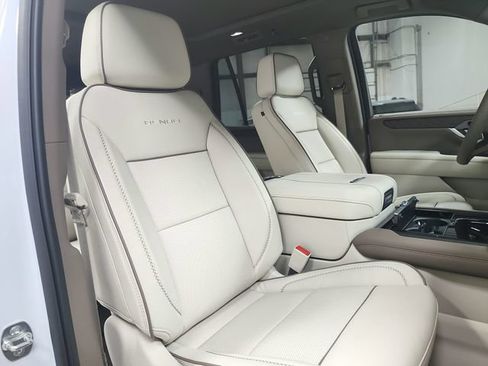 New 2026 GMC Yukon Denali w/ Sun & Power Step Package AWD/4WD image 48