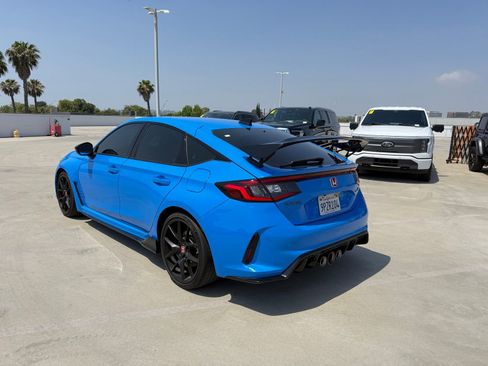 Used 2025 Honda Civic Type R image 2