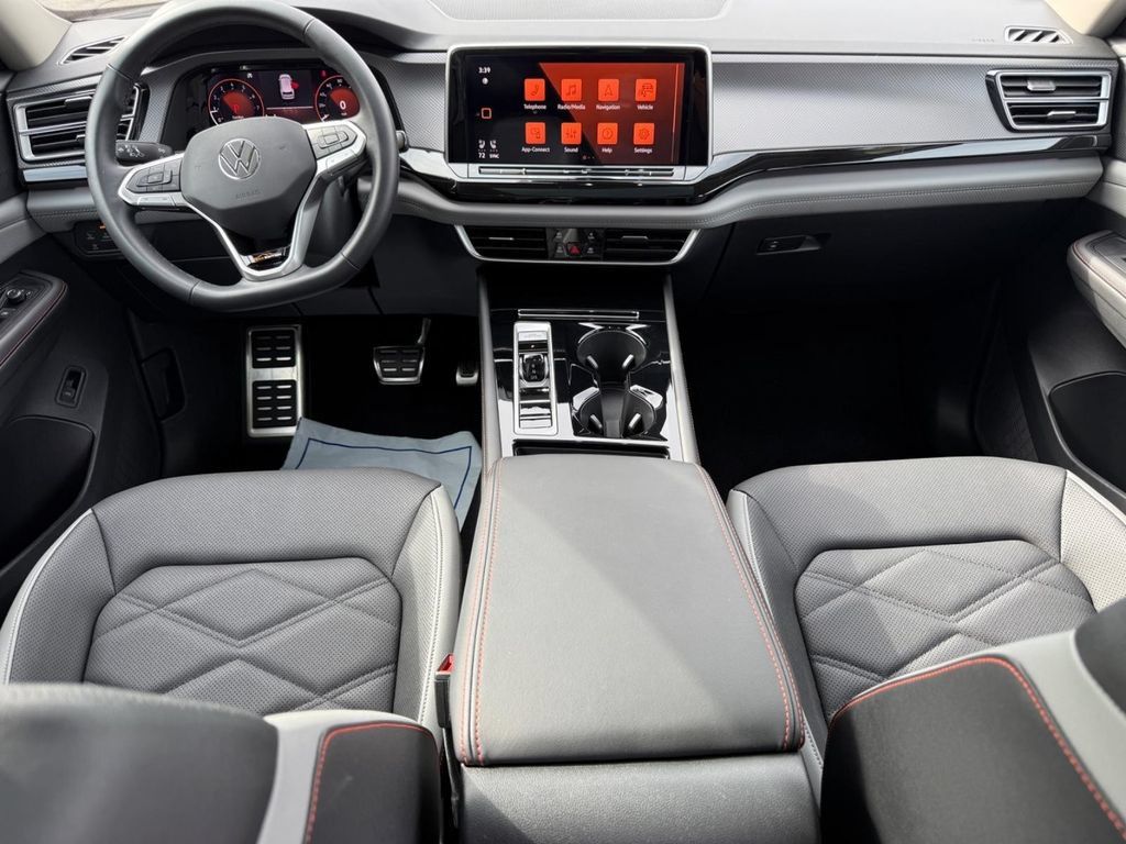 Certified 2026 Volkswagen Atlas Peak Edition AWD/4WD image 14