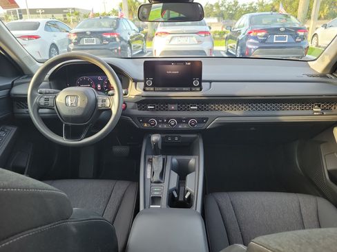 Used 2025 Honda Accord SE image 16