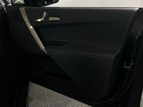 Used 2023 BMW iX xDrive50 w/ Sport Package image 34