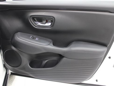 Used 2024 Honda HR-V EX-L image 24