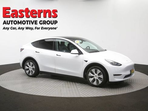 Used 2021 Tesla Model Y Long Range AWD/4WD image 42