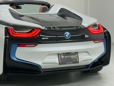 Used 2019 BMW i8 Roadster image 27