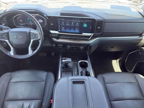 Used 2022 Chevrolet Silverado 1500 RST AWD/4WD image 27