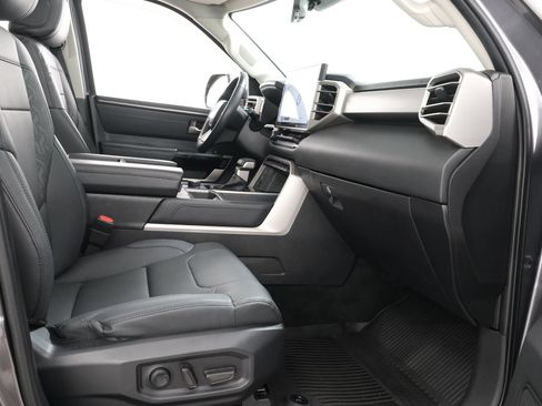 Used 2024 Toyota Tundra Limited AWD/4WD image 42