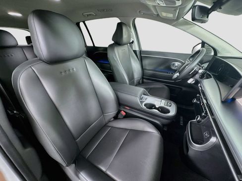 Certified 2026 Hyundai Ioniq 9 SEL AWD/4WD image 31