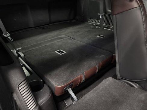 Used 2020 Ford Explorer Platinum w/ Premium Technology Package image 21