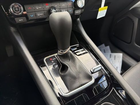 New 2026 Jeep Compass Limited image 15