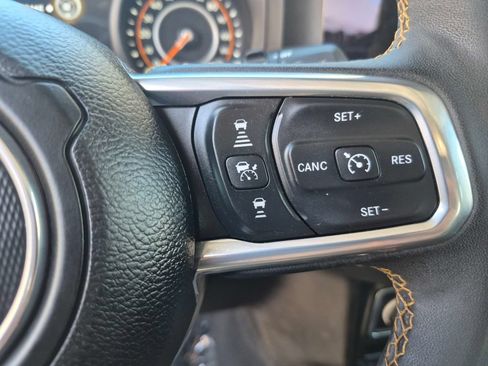 Used 2024 Jeep Wrangler Unlimited Sahara AWD/4WD image 13