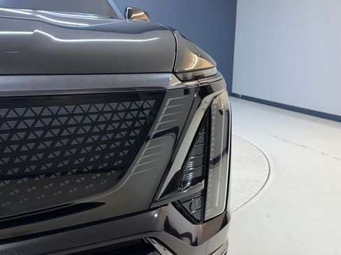 Used 2026 Cadillac Vistiq Sport AWD/4WD image 10