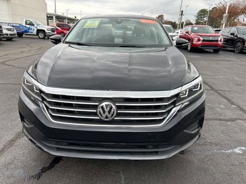 Certified 2020 Volkswagen Passat 2.0T SEL image 4