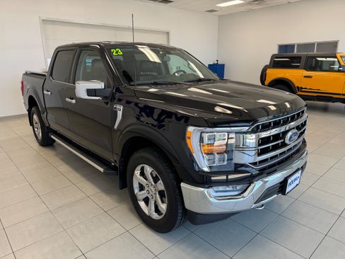 Used 2023 Ford F150 Lariat AWD/4WD image 4
