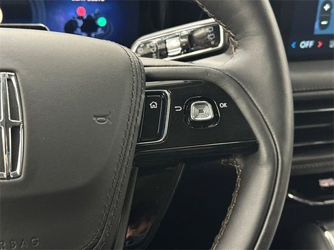 New 2026 Lincoln Aviator AWD image 24