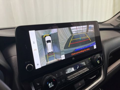 Used 2024 Toyota Grand Highlander Platinum image 13