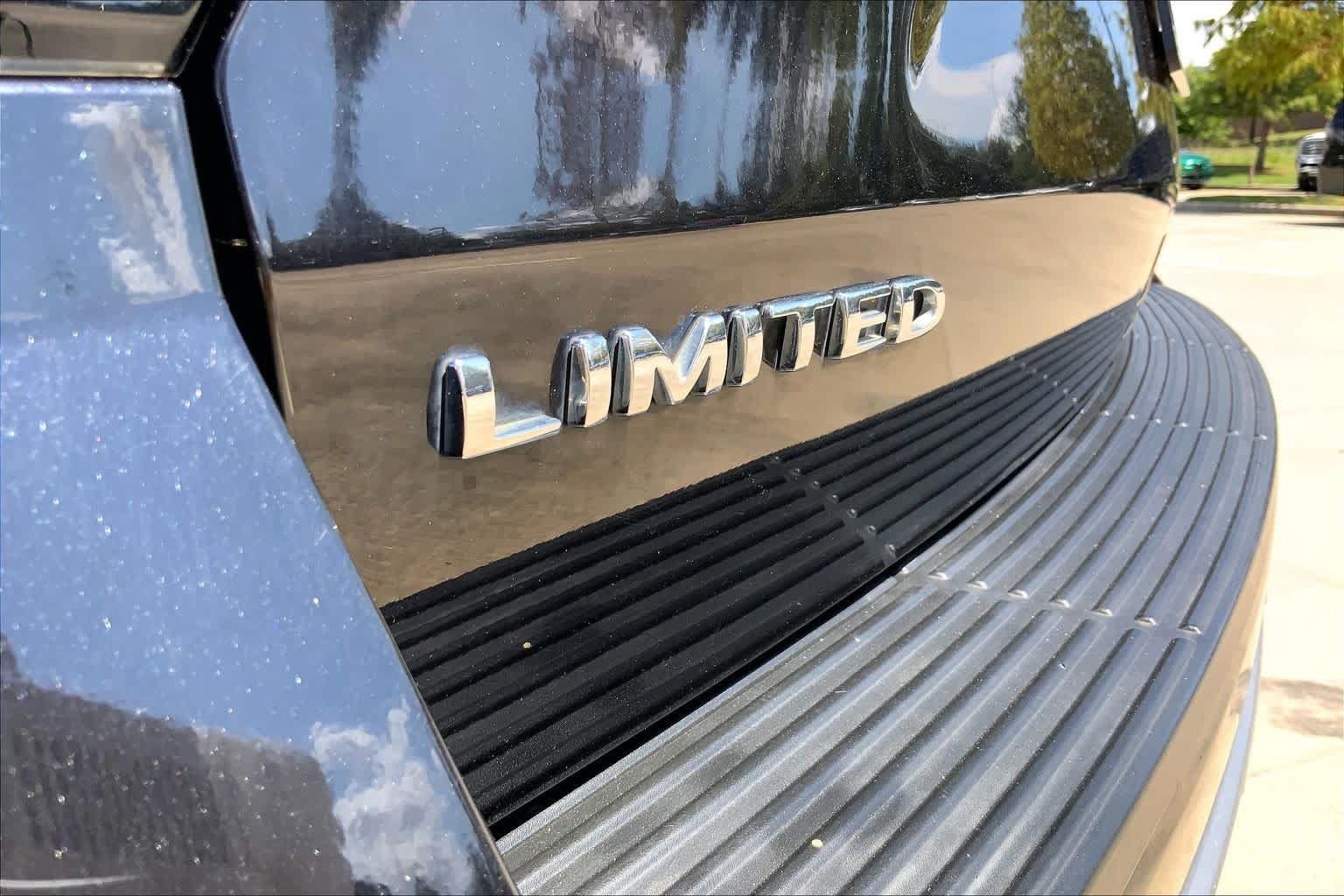 Used 2021 Ford Expedition Max Limited RWD image 31