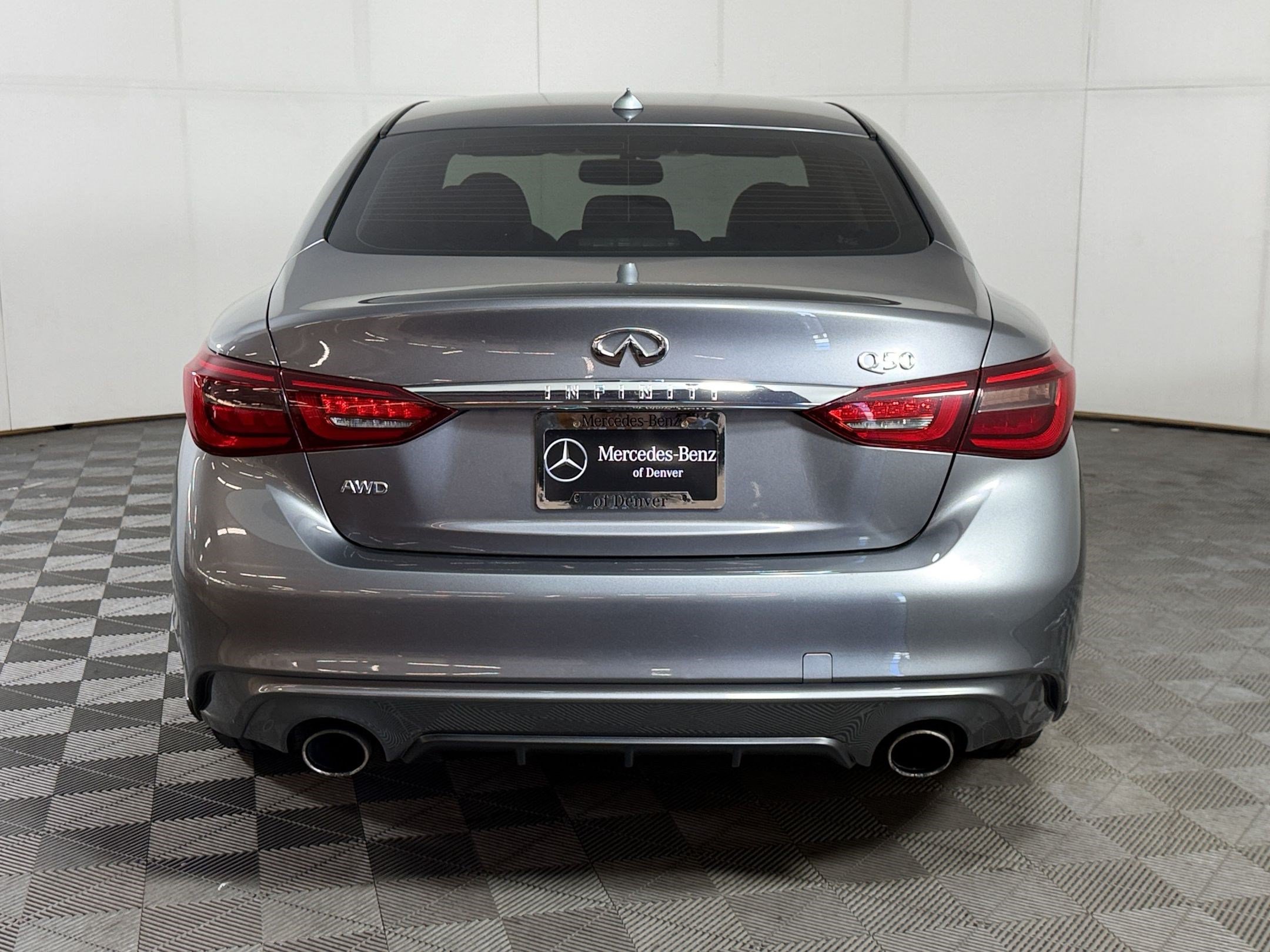 Used 2018 INFINITI Q50 Luxe w/ Essential Package (3.0T Luxe) AWD/4WD image 10