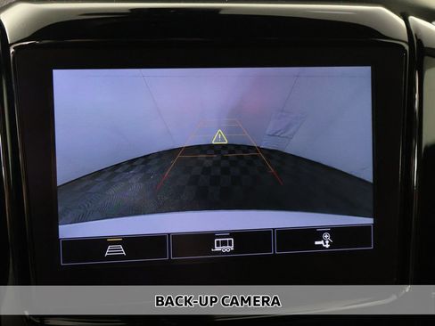 Used 2022 Chevrolet Traverse LT AWD/4WD image 5