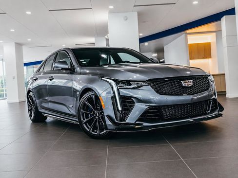 Used 2022 Cadillac CT4 V Blackwing w/ Carbon Fiber 1 Package RWD image 4