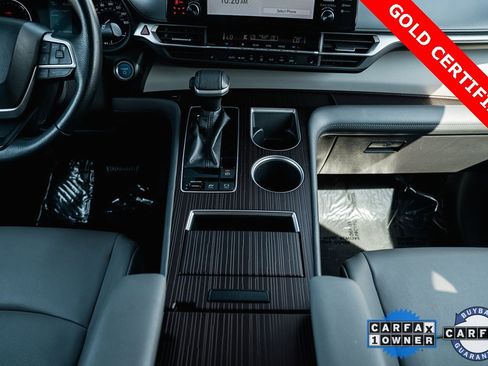 Certified 2021 Toyota Sienna XLE image 24