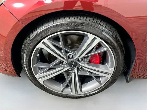 Certified 2025 Genesis G70 2.5T w/ Sport Prestige Package RWD image 32