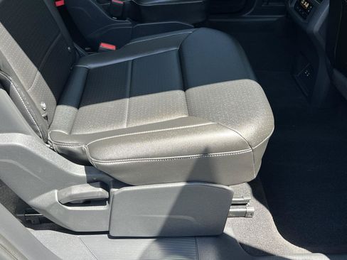 Used 2023 Volkswagen Atlas SE w/ Panoramic Sunroof Package AWD/4WD image 22
